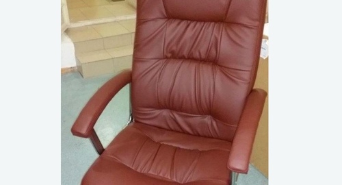 Обтяжка офисного кресла. Бокситогорск