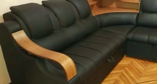 Перетяжка кожаного дивана. Бокситогорск